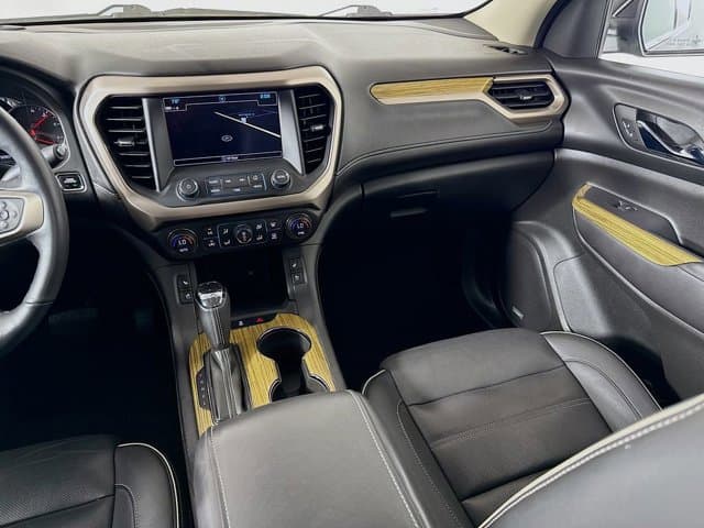 2018 GMC Acadia - Image 25