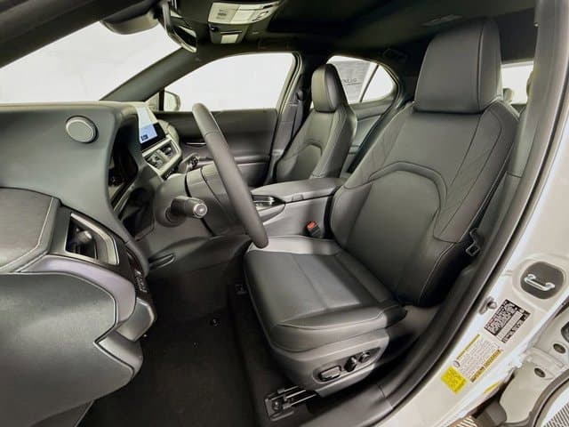 2026 LEXUS UX HYBRID - Image 16