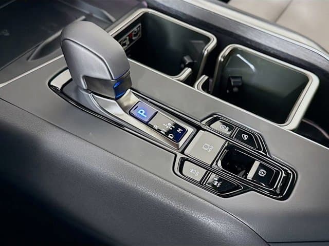 2026 LEXUS TX 350 - Image 17
