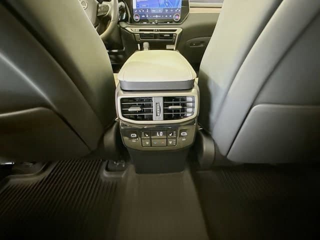 2023 LEXUS RX 350 - Image 26