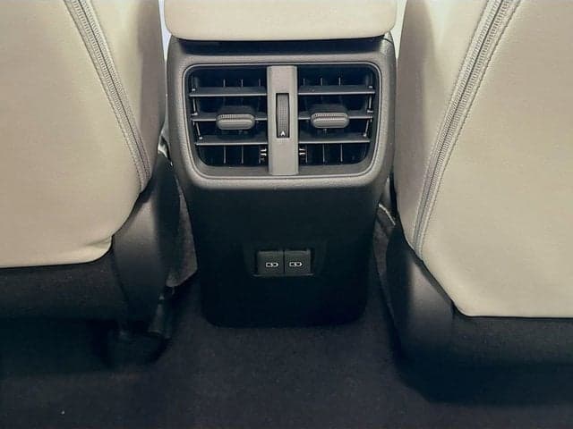 2026 LEXUS UX HYBRID - Image 17