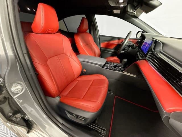 2025 Toyota Camry - Image 30