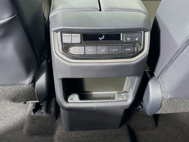 2026 LEXUS TX - Image 18