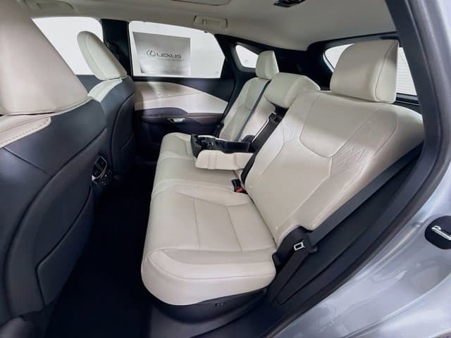 2026 LEXUS RX - Image 17