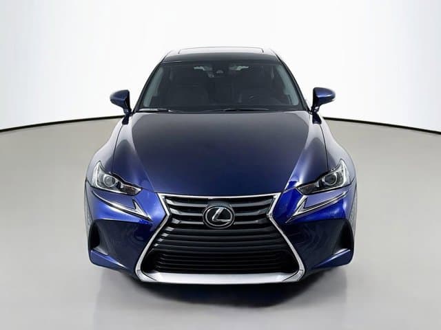 2017 LEXUS IS 200t - Image 2