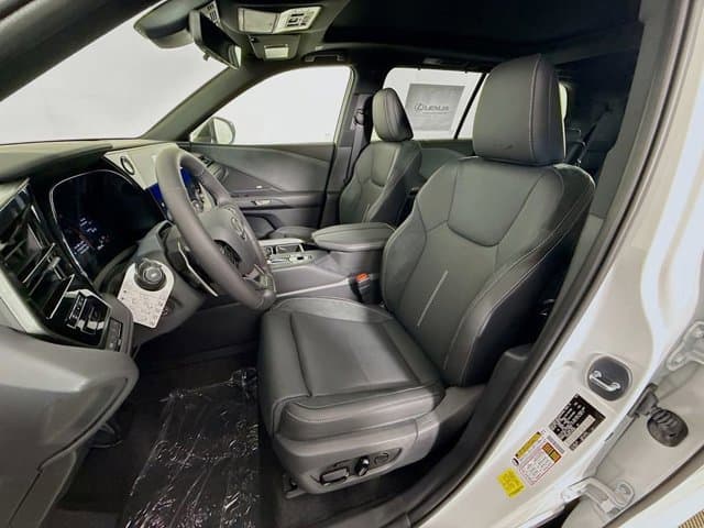 2026 LEXUS TX - Image 16