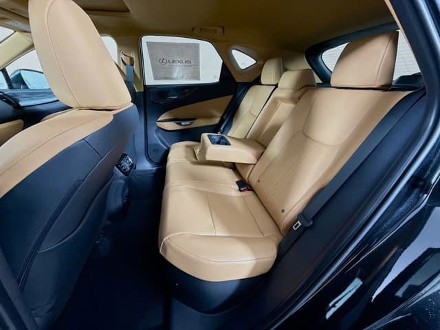 2026 LEXUS NX HYBRID - Image 17