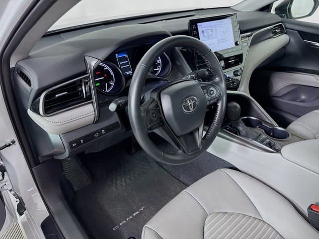 2024 Toyota Camry Hybrid - Image 9