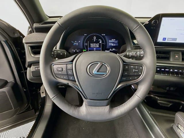 2026 LEXUS UX HYBRID - Image 9