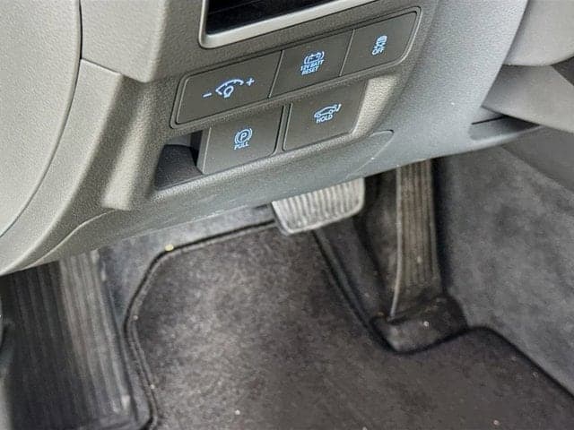 2024 Hyundai Sonata Hybrid - Image 10