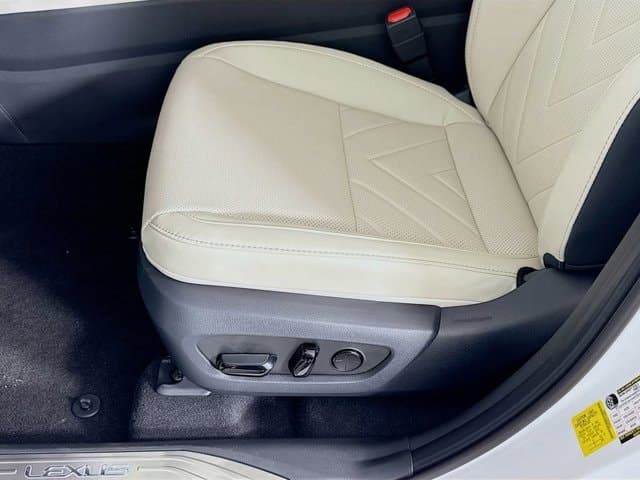 2026 LEXUS NX 350 - Image 21