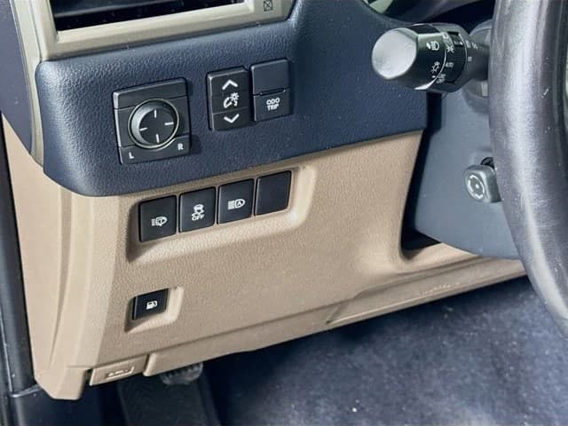 2020 LEXUS GX 460 - Image 10