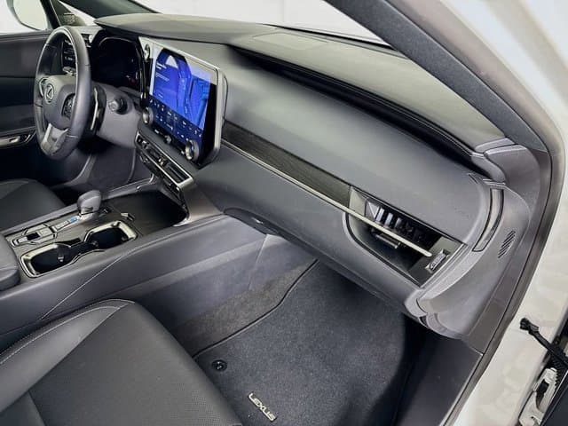 2025 LEXUS RX 350 - Image 30