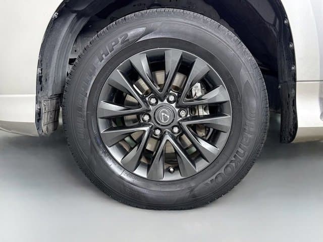 2020 LEXUS GX 460 - Image 33