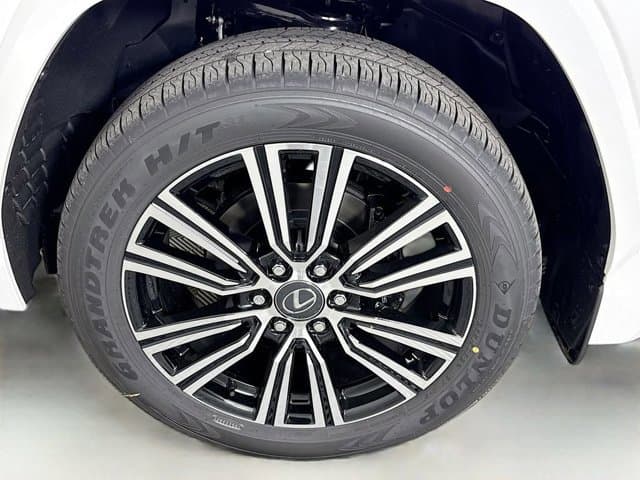 2026 LEXUS LX HYBRID - Image 23