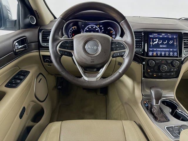 2020 Jeep Grand Cherokee - Image 24