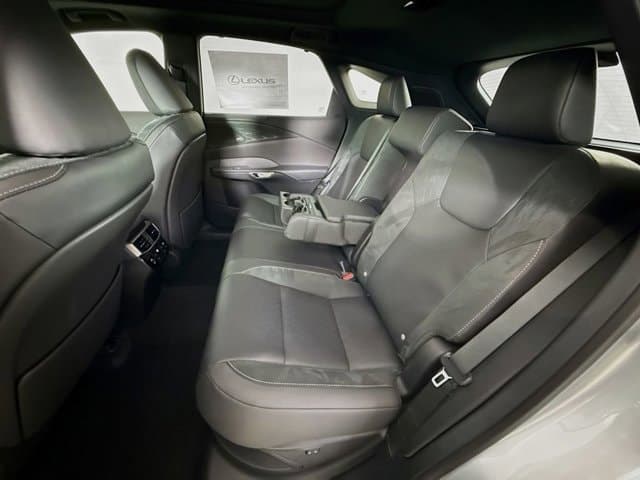 2026 LEXUS RX HYBRID - Image 17