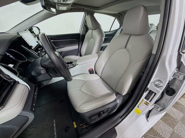 2024 Toyota Camry Hybrid - Image 21