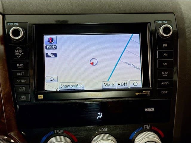 2010 Toyota Tundra - Image 13