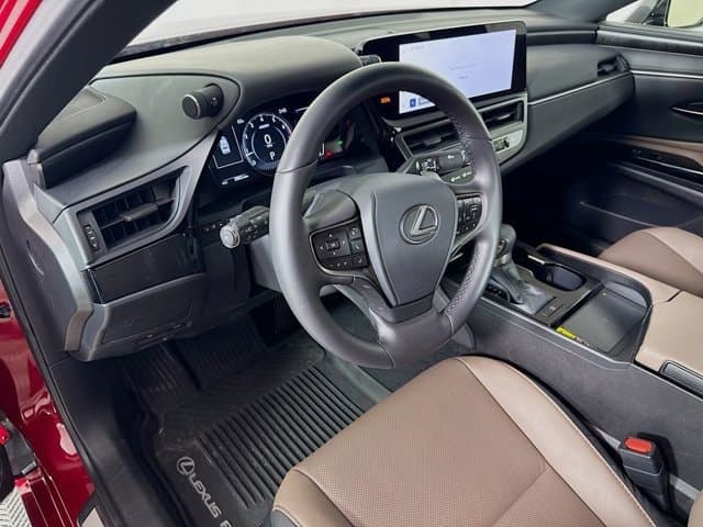 2025 LEXUS ES 350 - Image 8