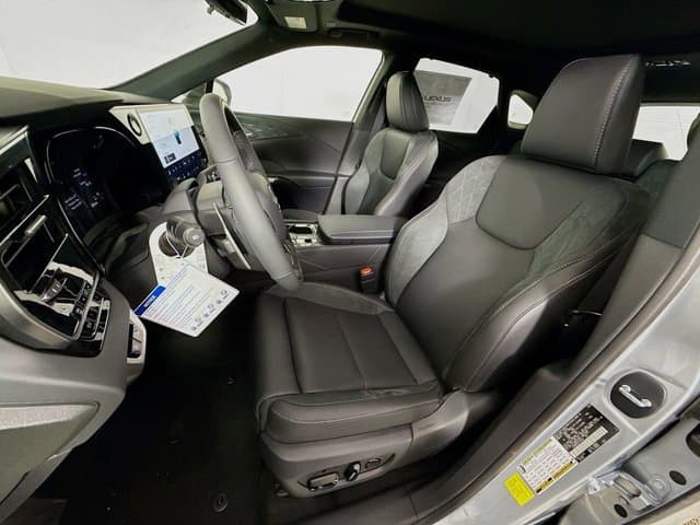 2026 LEXUS RX HYBRID - Image 16