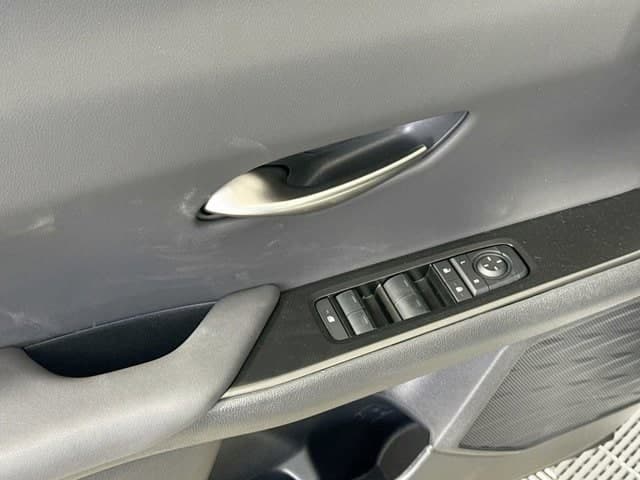 2026 LEXUS UX HYBRID - Image 20