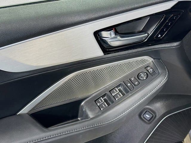 2023 Acura MDX - Image 16