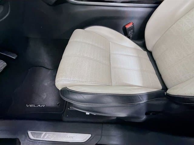 2020 Land Rover Range Rover Velar - Image 19