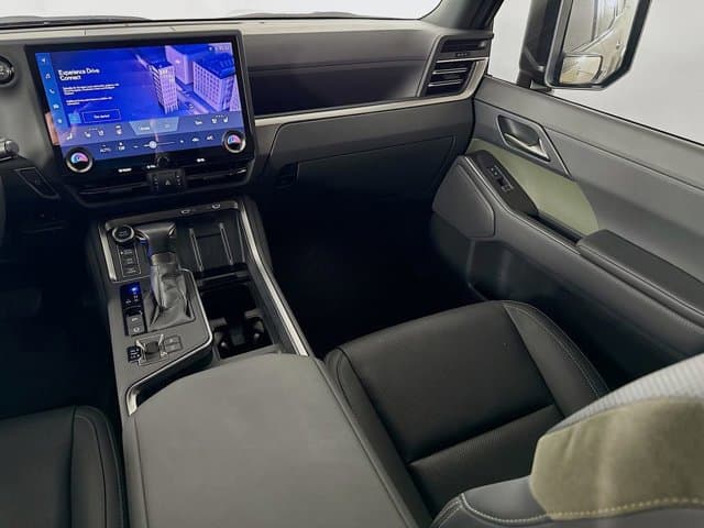 2024 LEXUS GX 550 - Image 25