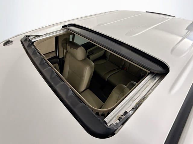 2010 Toyota Tundra - Image 23