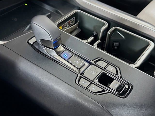 2025 LEXUS TX 350 - Image 17