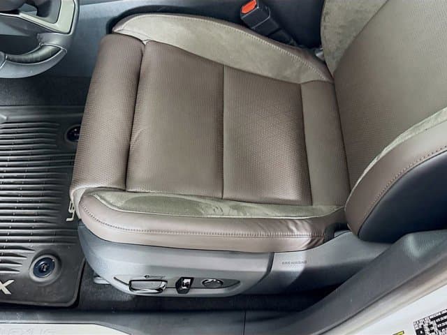 2023 LEXUS RX 350 - Image 20