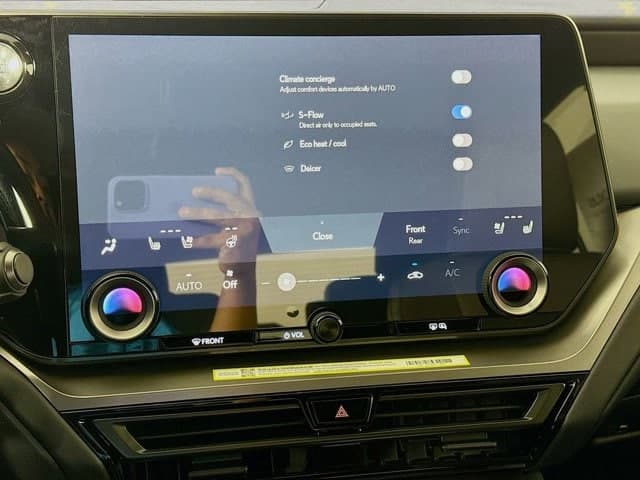 2026 LEXUS TX - Image 14