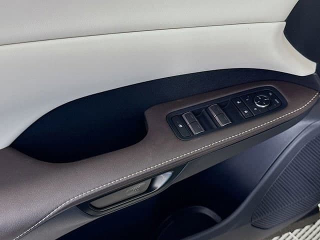 2026 LEXUS RX - Image 20