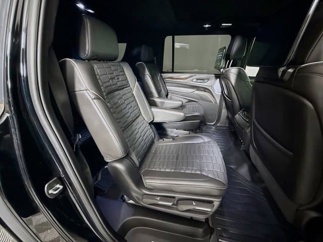 2024 CADILLAC Escalade ESV - Image 29