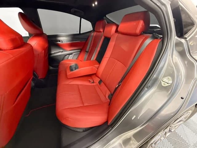 2025 Toyota Camry - Image 26