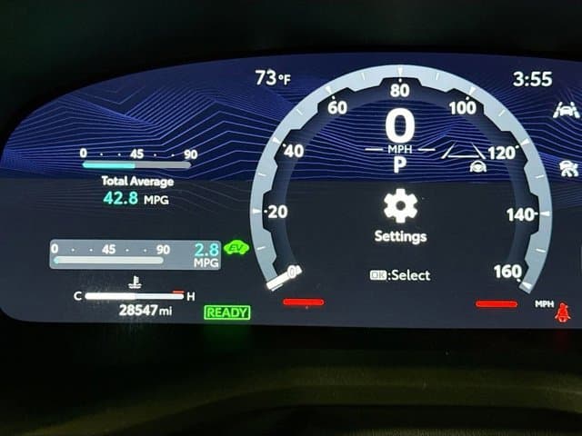 2025 Toyota Camry - Image 12