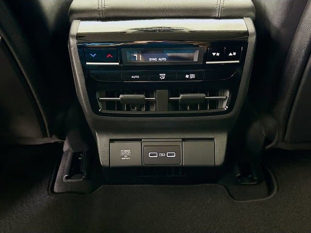 2023 Acura MDX - Image 25