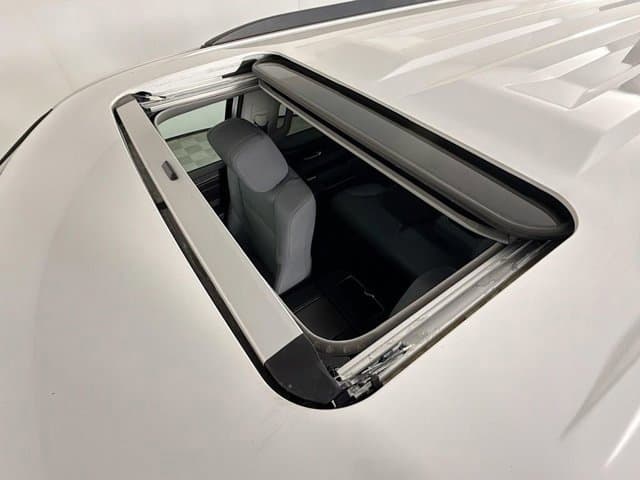 2024 Toyota Sequoia - Image 23