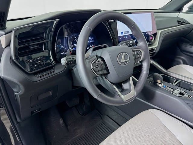 2026 LEXUS TX 350 - Image 9
