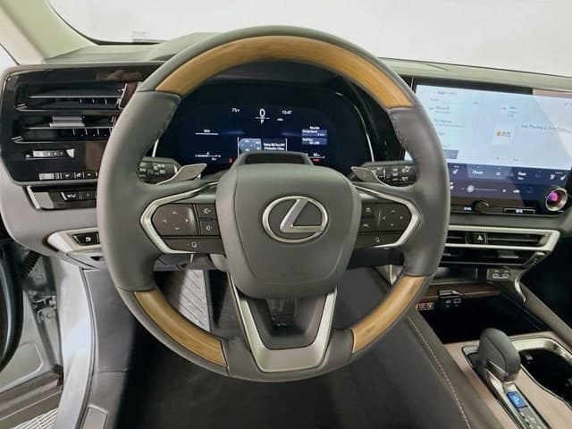 2026 LEXUS RX - Image 10