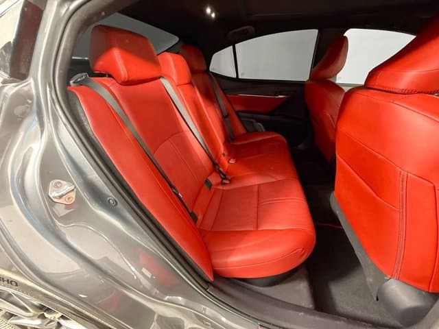 2025 Toyota Camry - Image 29