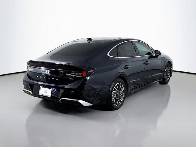 2024 Hyundai Sonata Hybrid - Image 5