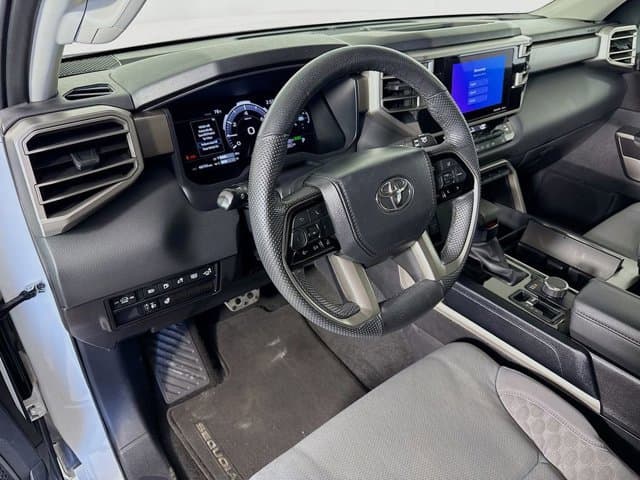 2024 Toyota Sequoia - Image 9