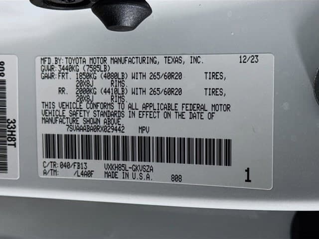 2024 Toyota Sequoia - Image 34