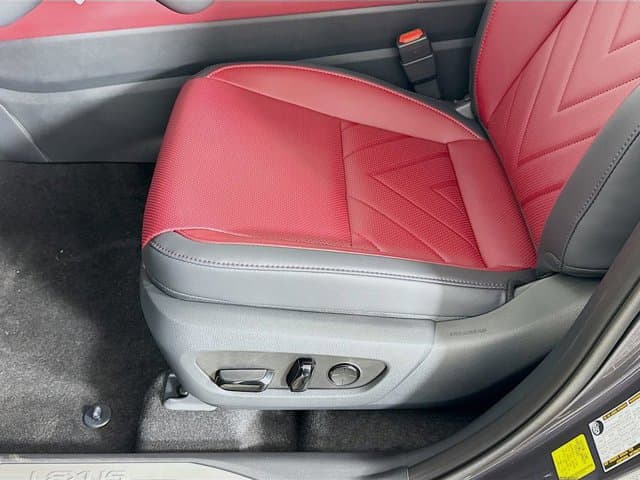 2026 LEXUS NX 450h+ - Image 21