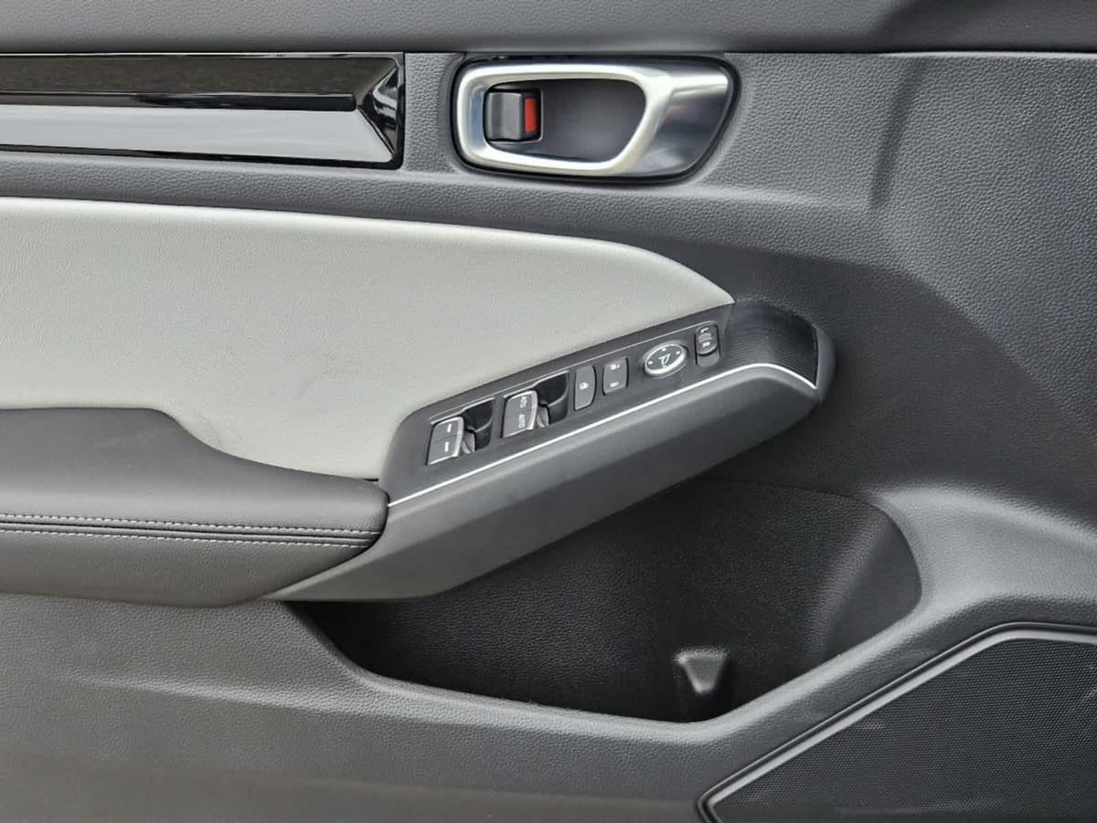 2026 Honda Civic Hybrid - Image 18