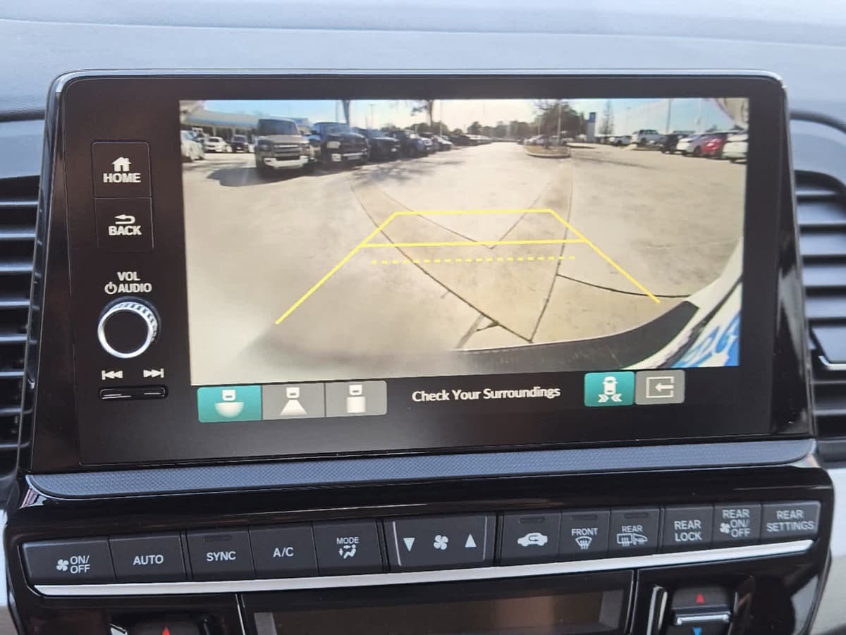 2026 Honda Odyssey - Image 15