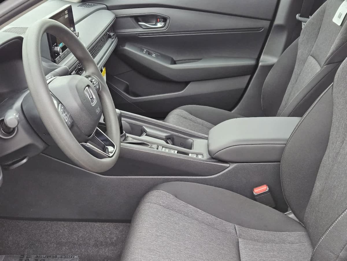2025 Honda Accord - Image 13