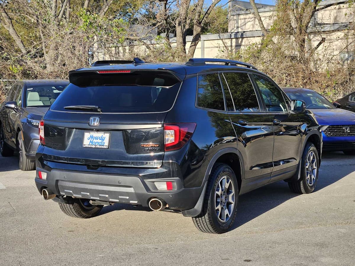 2023 Honda Passport - Image 6